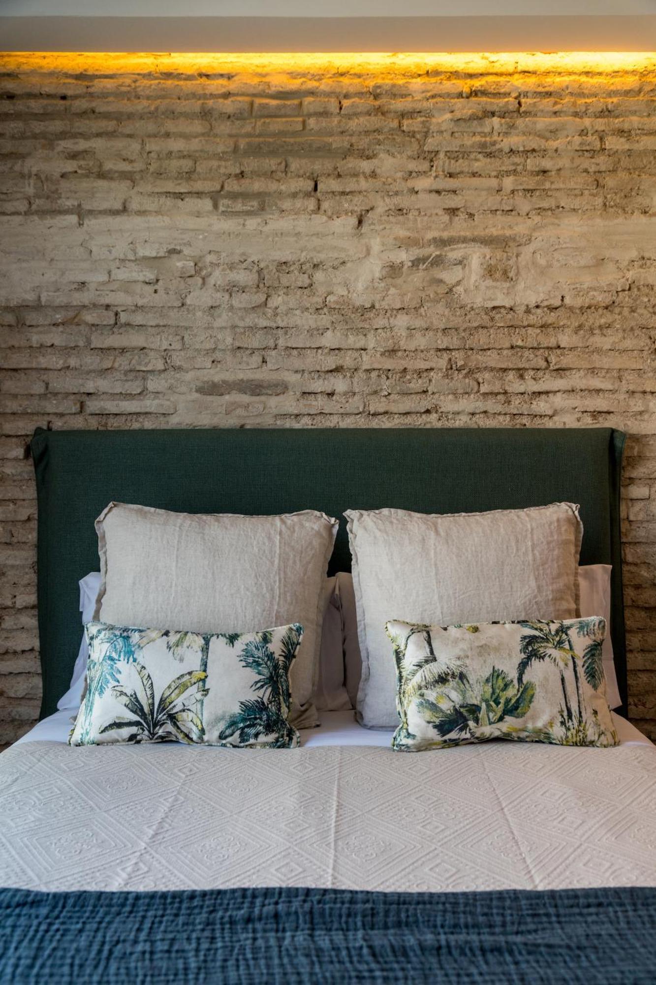 The Honest Hotel & Apartments Sevilla Eksteriør bilde